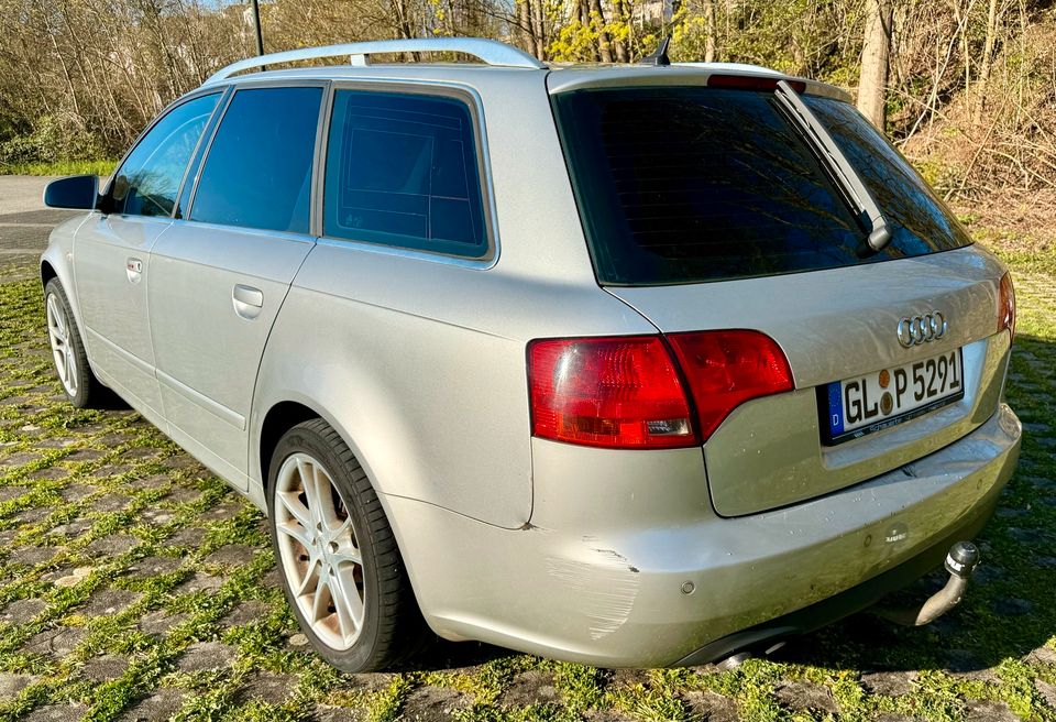 AUDI A4 b7 2,0 TDI Avant Kombi *LEDER* in Rösrath