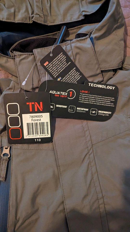 Neu True North jacket gr.110 in München