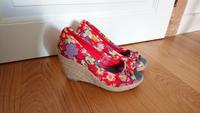 Peeptoe Pumps rot Wedges Keilabsatz Tom Tailor Denim Gr 41 NEU Hessen - Darmstadt Vorschau
