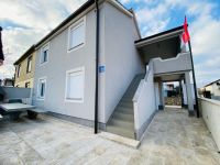 Haus mit 2 Apartments Kroatien Zadar zu verkaufen Frankfurt am Main - Gutleutviertel Vorschau