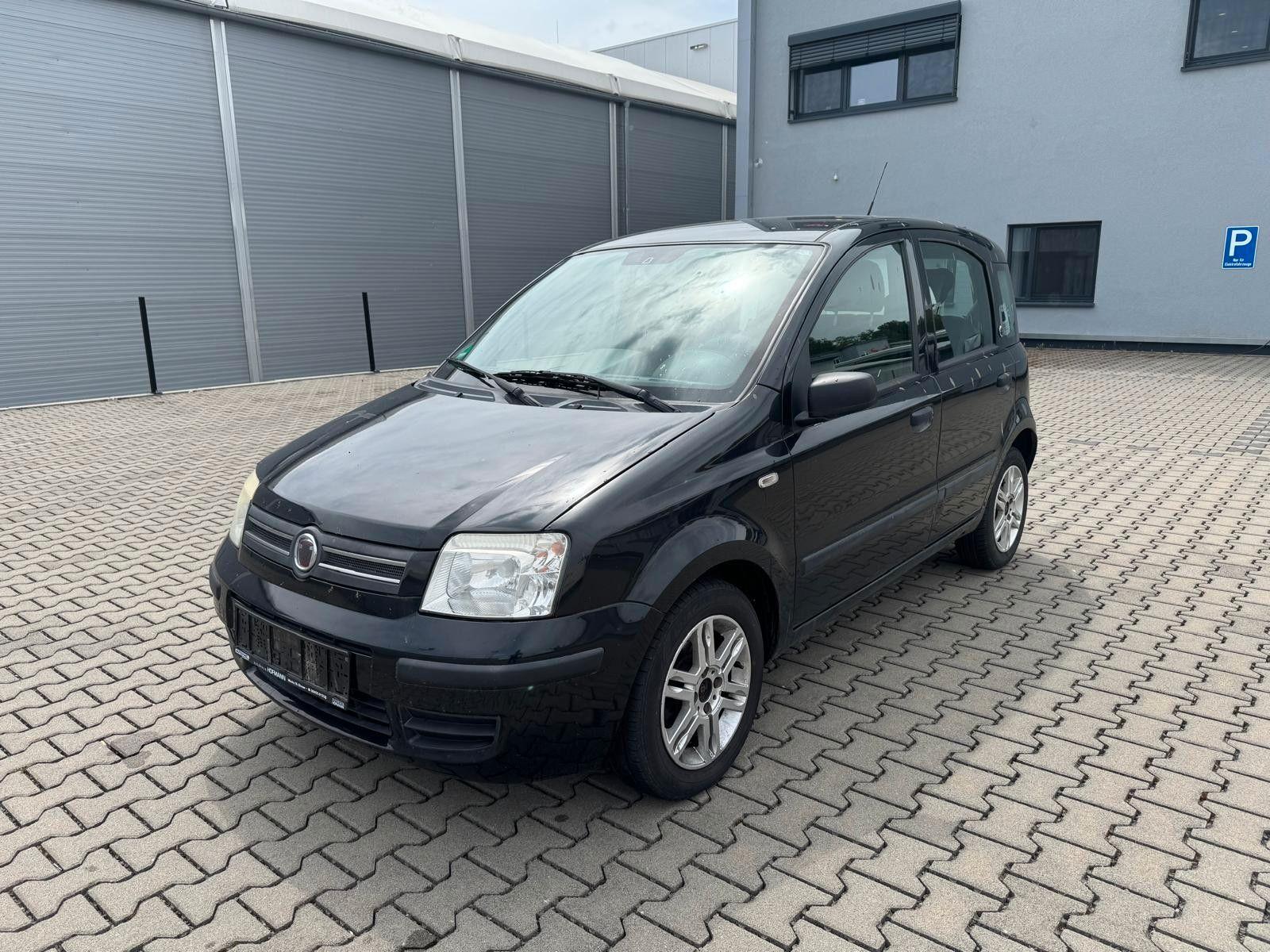 Abbildung des Autos Fiat Panda 1.2 8V Dynami…