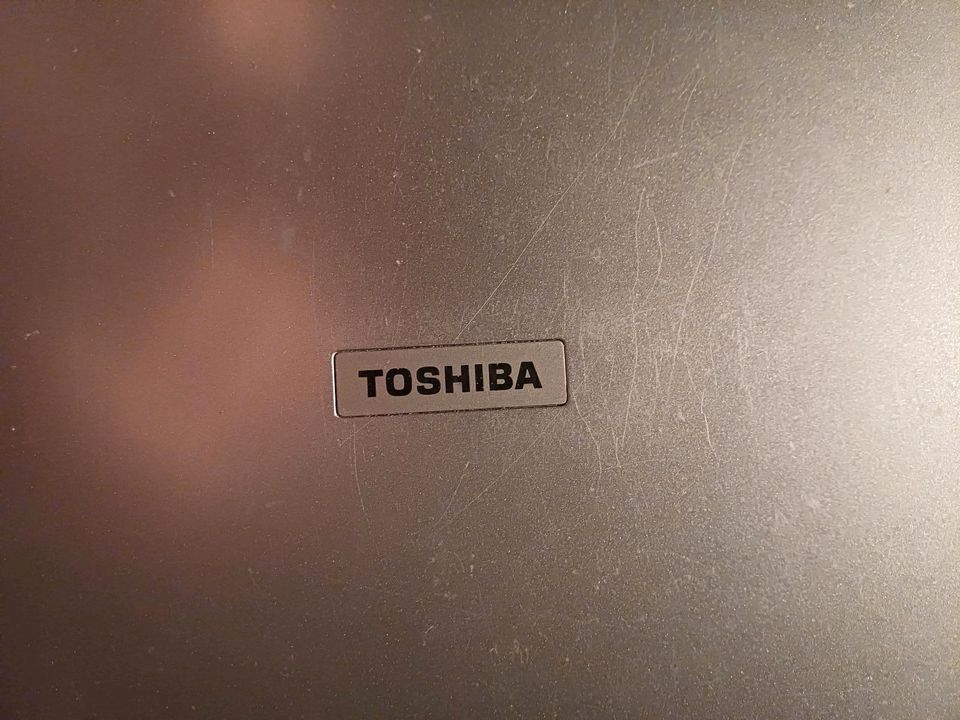 Toshiba Satellite L500 in Adendorf