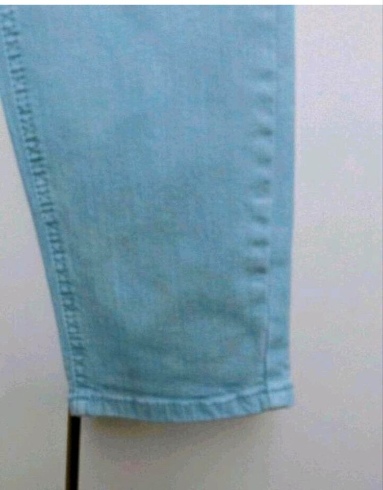 Esprit Jeans in Ankle-Länge blau, Esprit Knöchel-Jeans mint Gr.38 in Berlin