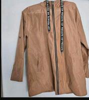 Regenjacke Jacke Kurzmantel 42 beige Windbreaker neu Statement Baden-Württemberg - Leonberg Vorschau