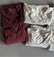 1€: 2 T-Shirts in weiß und bordeauxrot 1x 170/176; 1x S H&M Brandenburg - Potsdam Vorschau