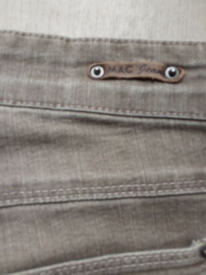 Jeans, MAC, taupe/khaki, fast NEU !! Gr.42, normale Bundhöhe, in Köln