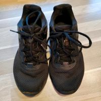 Nike Turnschuhe Revolution Gr. 40 Nordrhein-Westfalen - Brakel Vorschau