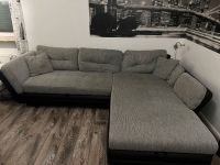 Großes Sofa mit Schlaffunktion und Bettkasten selbstabholung Niedersachsen - Fredenbeck Vorschau