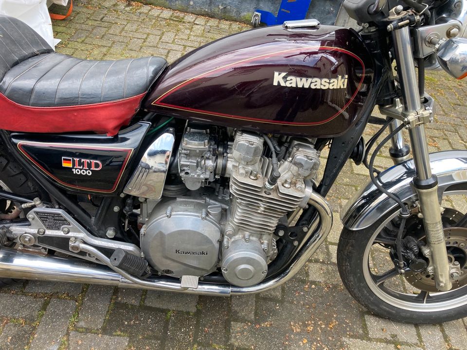 Kawasaki Z 1000 LTD Typ KZT 00J aus 1981 DRITTE Hand Motor läuft in Bochum
