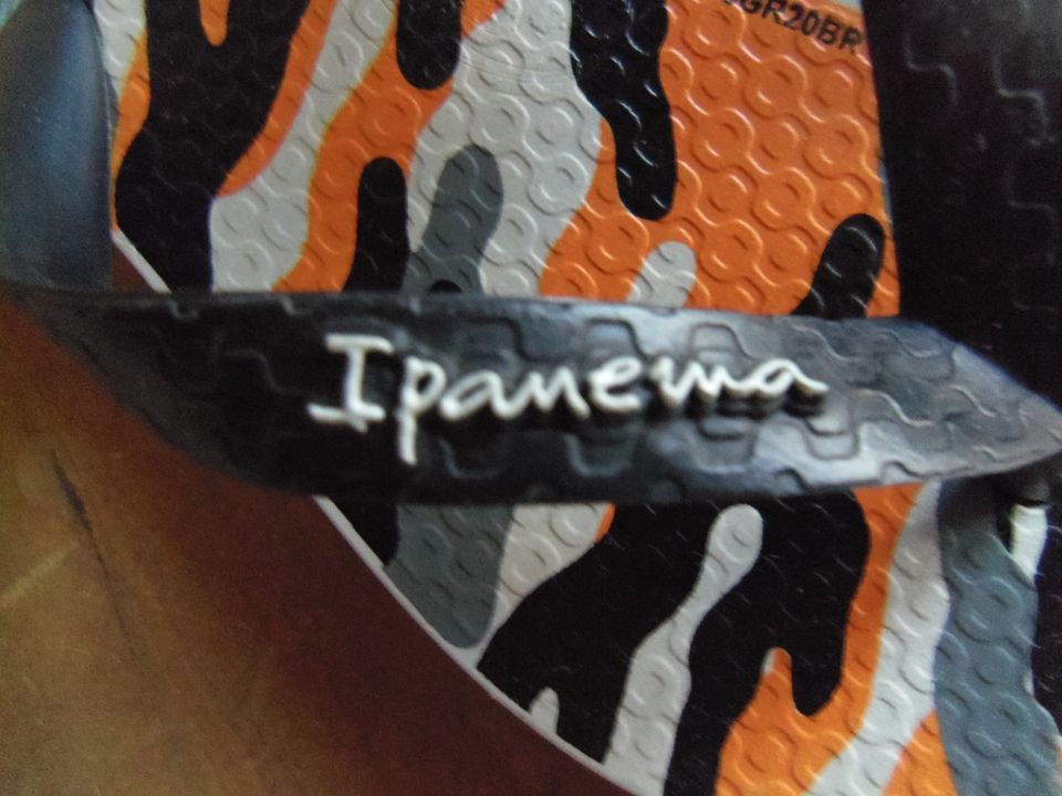 Ipanema Flip Flops Zehentrenner Junge Camouflage orange Gr. 31/32 in Plankstadt