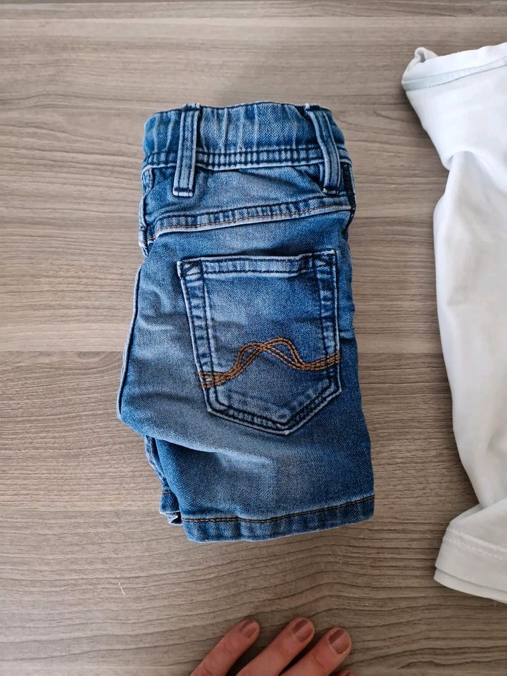 Set Jeans Shorts und Tshirt Sommerpaket in Kleinostheim