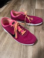 Nike Schuhe Gr 42,5 Nordrhein-Westfalen - Wesseling Vorschau