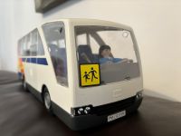 Großer Playmobil Bus mit Fahrer und Haltestelle Schleswig-Holstein - Lübeck Vorschau