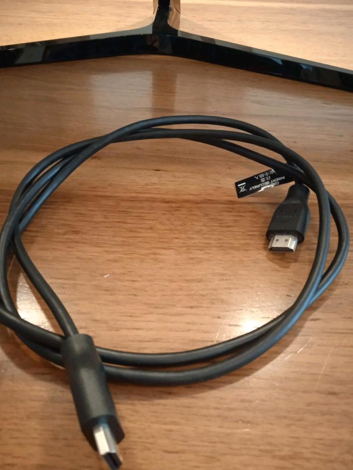 Gebrauchter SAMSUNG C24RG50FZR Monitor 24 zoll 144 HZ curved in Freudenberg