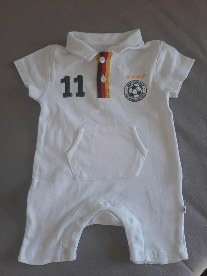 Baby - Kurzarm Strampler - Fussball - Gr. 56 - Staccato in Drolshagen