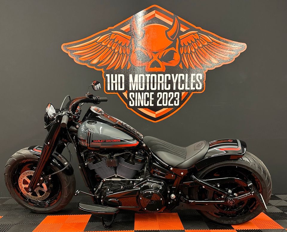 Harley Davidson Fat Boy 114 Custom FLFBS in Birkenfeld