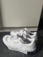 Schwarz- weiße Puma Schuhe Nordrhein-Westfalen - Dormagen Vorschau
