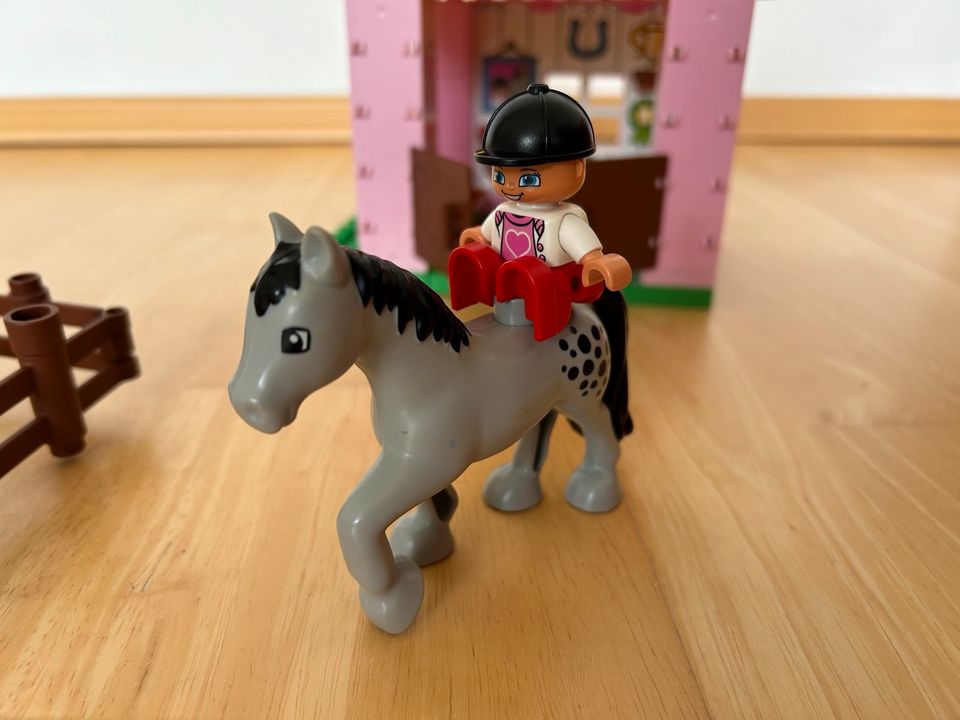 Lego Duplo 10500 Pferdestall Reitstall komplett in Neuss