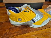 Reebok x Eric Emanuel Answer V Gold | Gr. 44 | NEU | Iverson Berlin - Charlottenburg Vorschau