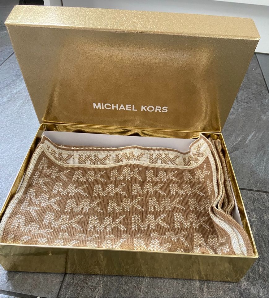 Michael Kors Schal in Zapfendorf