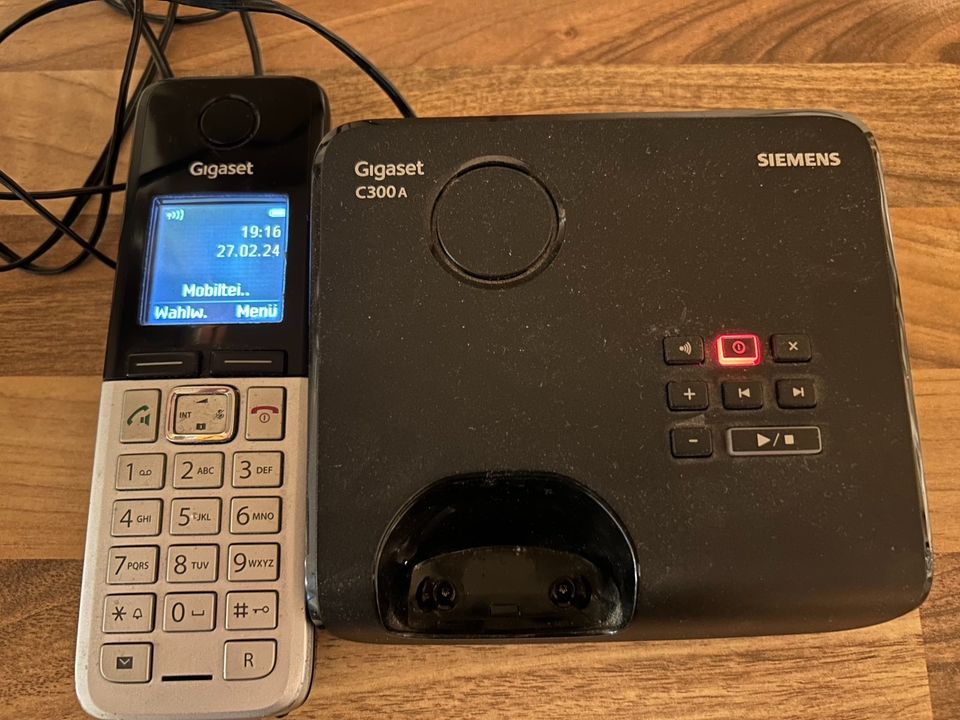Siemens Gigaset C300A Telefon mit Anrufbeantworter in Hürth