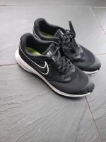 Nike Sportschuhe Halle gr 38 Nordrhein-Westfalen - Werl Vorschau