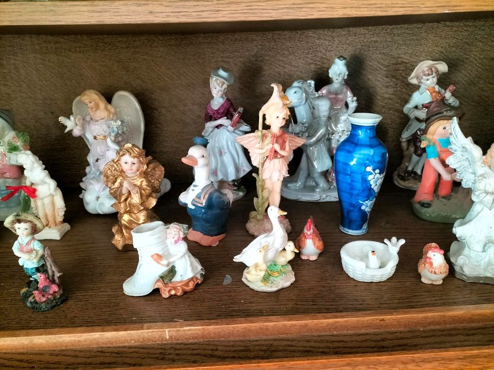 Verkaufe verschiedene Porzellan-Figuren Geschirr Gläser in Brunn Kreis Regensburg