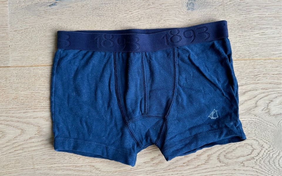 PETIT BATEAU//❤️wunderschöne Shorts Gr. 128cm/ 8 ans❤ in Berlin