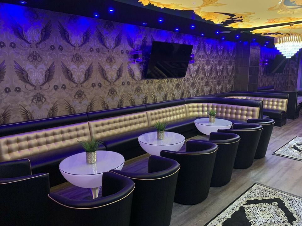 Möbel shishabar Restaurant bar Bänke Tische Stühle nach Maß in Siegen