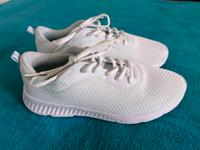 Turnschuhe/Sneaker Gr. 41 Neuwertig (7€) Sachsen - Riesa Vorschau