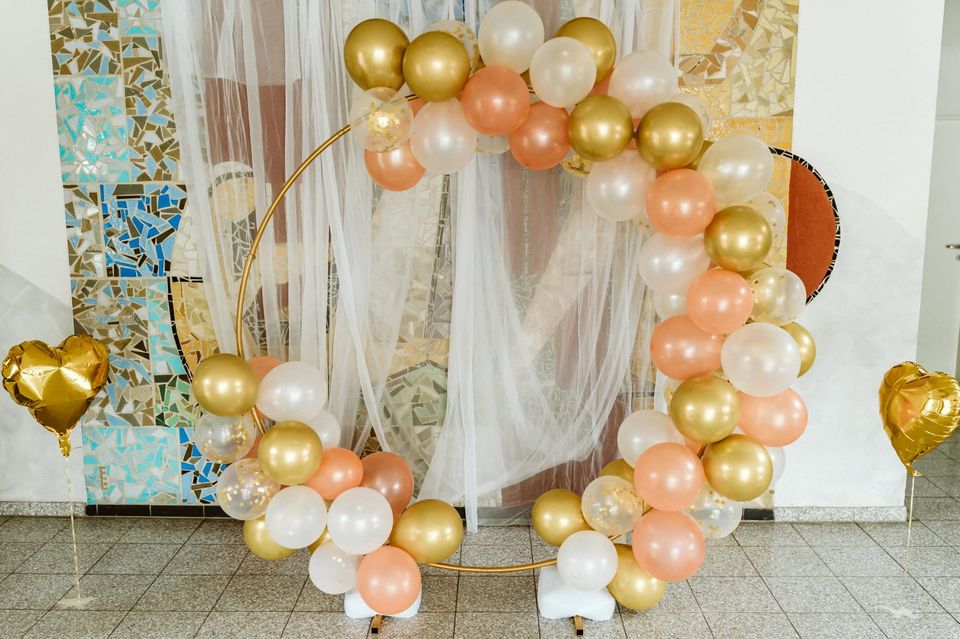 Ballonring für Hochzeit oder Geburtstag zu vermieten in Adelsheim