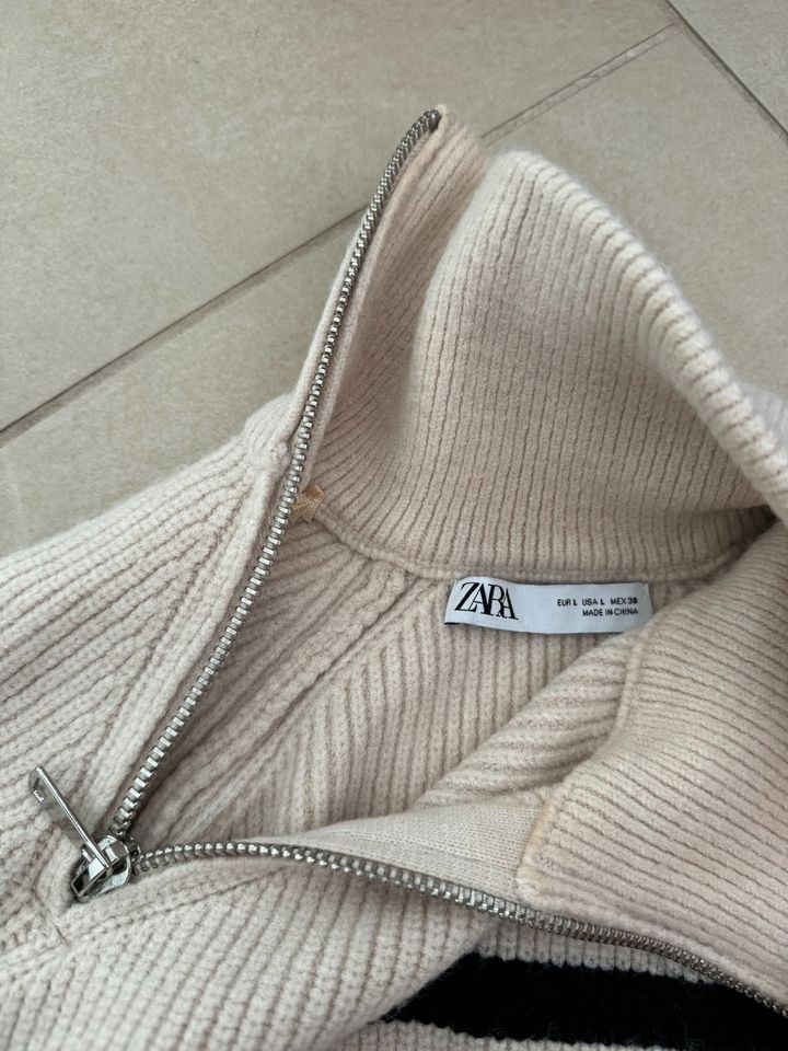 Zara Turtleneck-Sweater (L) in München