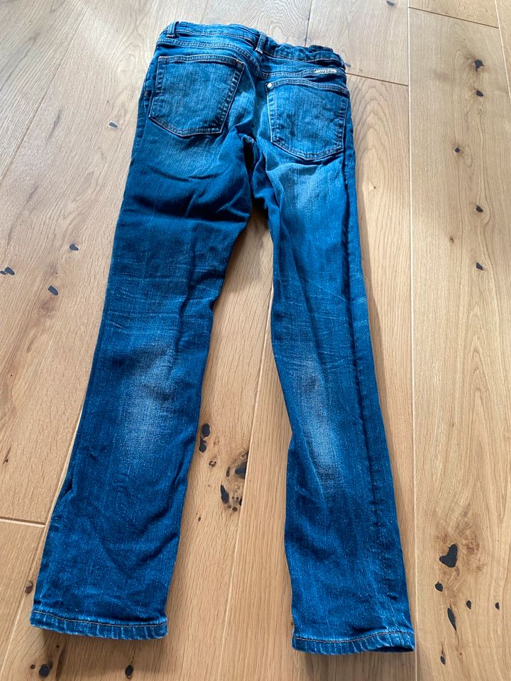 H&M Jeans Gr 140 Skinny fit sehr gut erhalten in Nidderau