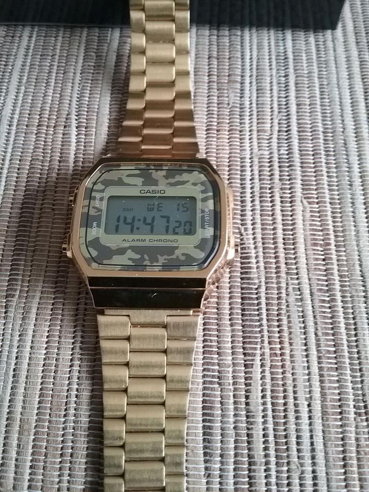 Retro Watch Casio A168WE 3298 Camouflage Gold incl. OVP in Waldweiler