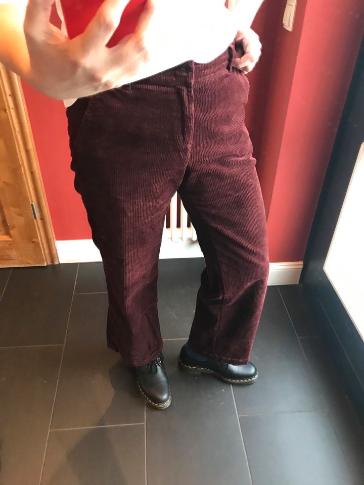 Cordhose Esprit Schlaghose Cord Gr. 38/30 in Uetersen