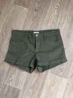 Kurze Hose Hotpants H&M Kathi grün 40 neuwertig Sachsen - Chemnitz Vorschau