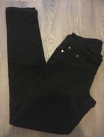 schwarze hot bottom Jeans S 36 Nordrhein-Westfalen - Lünen Vorschau