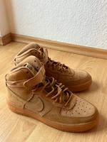 Nike Air Force One hellbraun Gr. 38,5 Bayern - Goldbach Vorschau