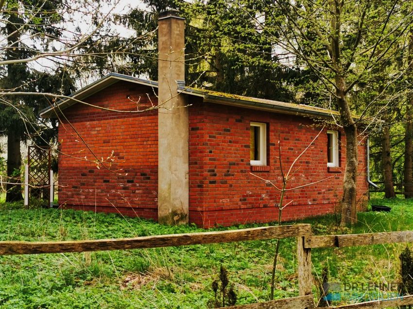 Dr. Lehner Immobilien NB- Erholungsinsel mit Gartenhaus und großem Grundstück in Loitz (Bei Demmin)