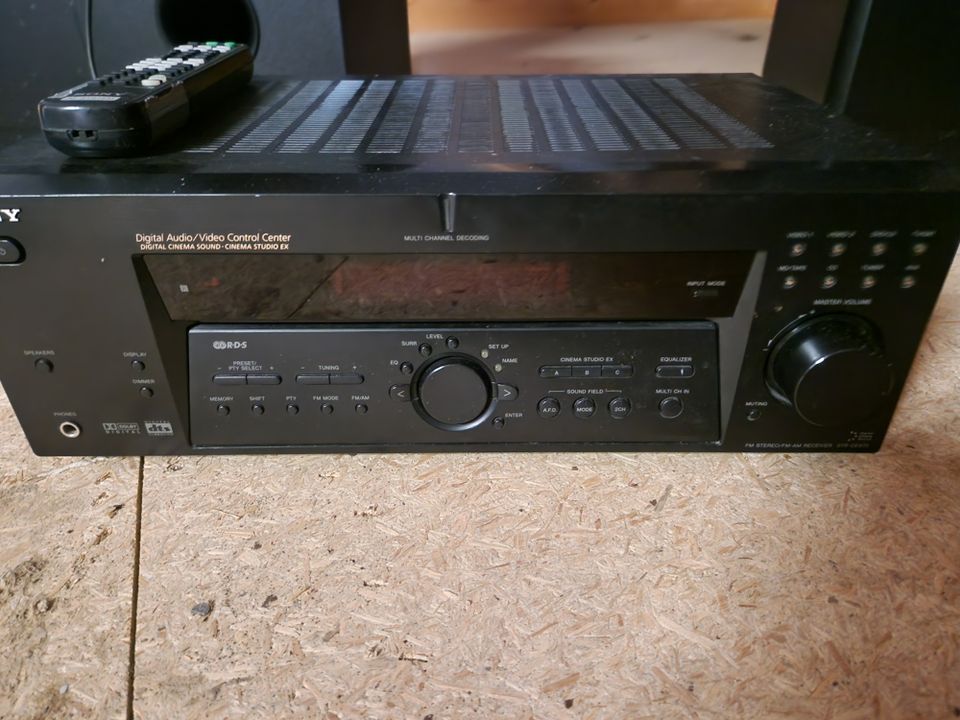 Sony STR DE675 DD DTS AV Receiver + DVD Player DVP-NS700V in Weitersburg