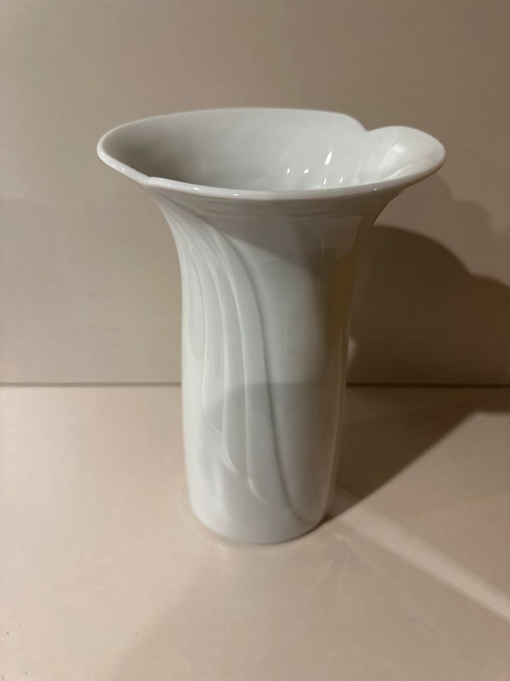 Blumenvase in Apen