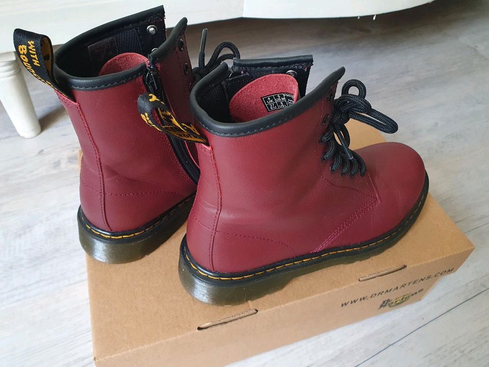 Dr Martens 1460 Pascal Cherry Red Rot 37 Reißverschluss in Aachen