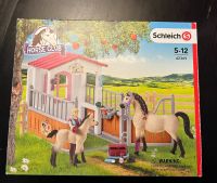 SCHLEICH 42369 Pferdebox mit Arabern und Pferdepflegerin Leipzig - Grünau-Mitte Vorschau