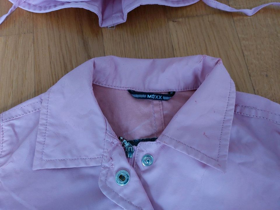 Regenjacke von MEXX mit Mütze 68 rosa in Dortmund