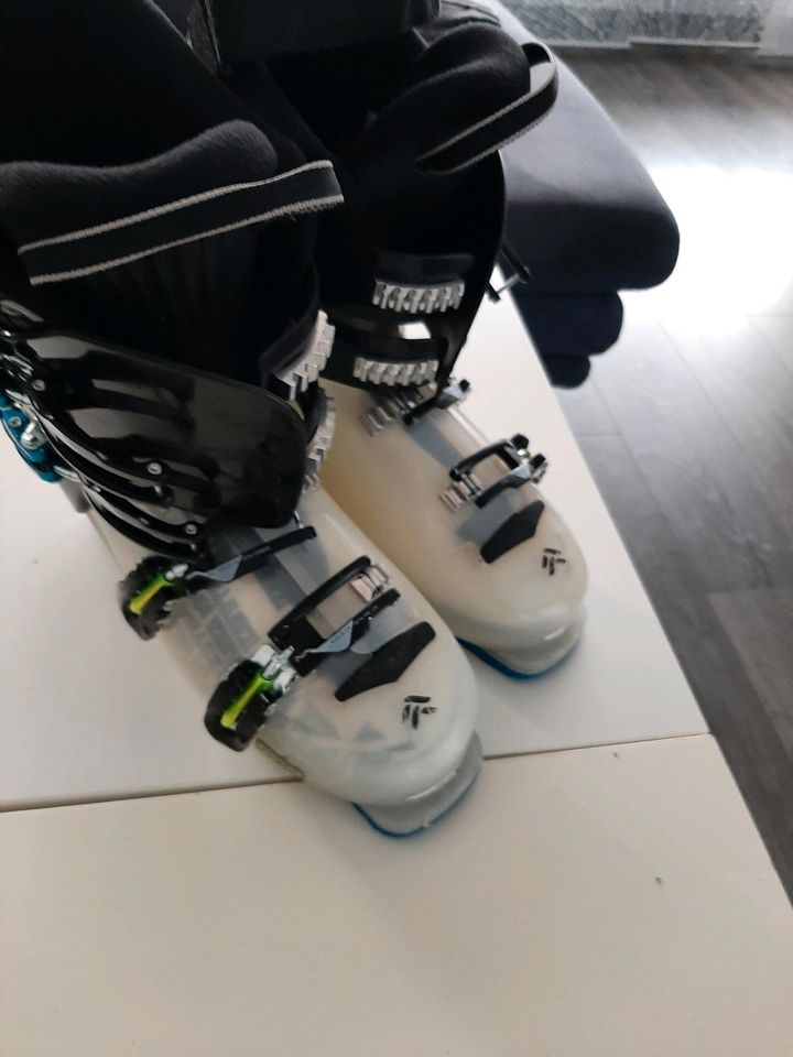 Gebrauchte Ski Schuhe. in Langenau