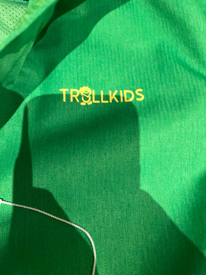 Trollkids Regenjacke Allwetterjacke neu Gr.164 in Salzhausen