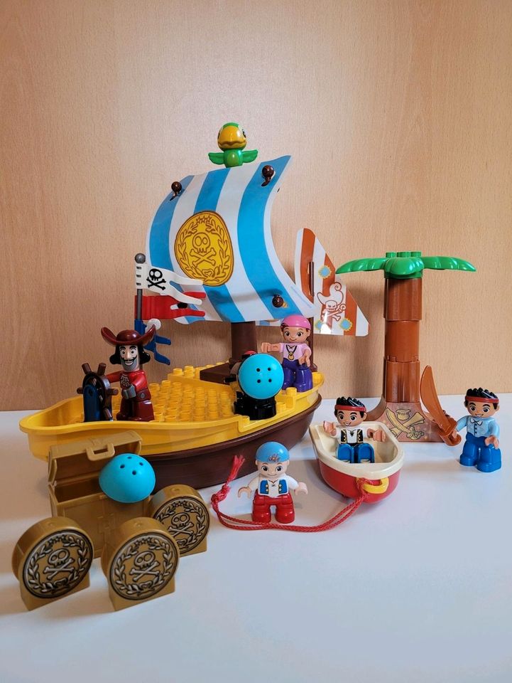 Lego Duplo Piratenschiff in Overath