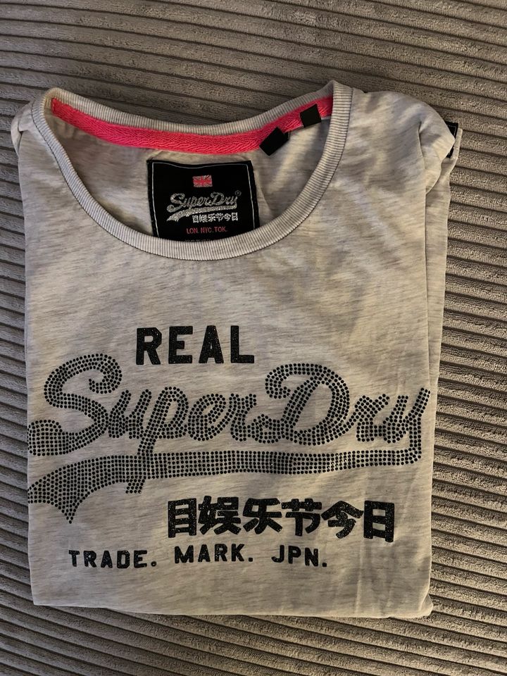 Superdry Damen Tshirt XL l mit Glitzer in Flieden