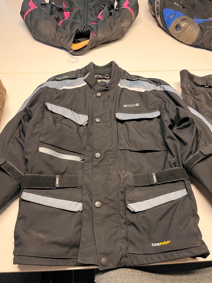 Motorradbekleidung verschiedene Größen S,M,L,XL in Überlingen