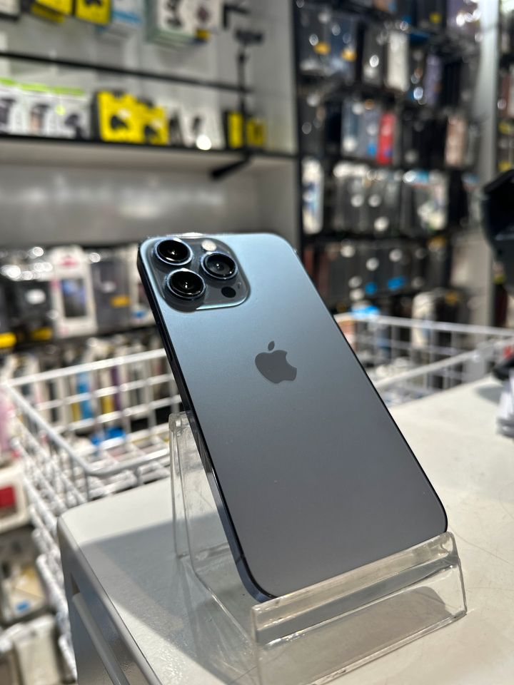 iPhone 13 Pro 256GB in Frankfurt am Main